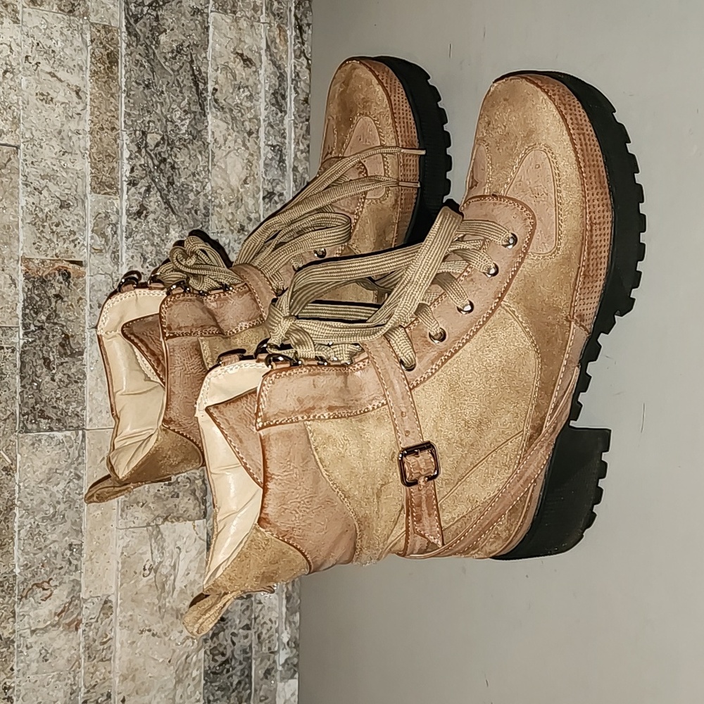 Azalea Wang Tan Boots - Picture 2 of 11